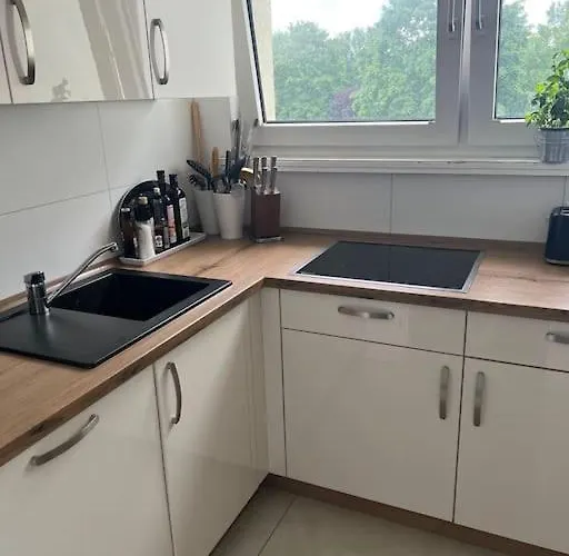 Schoene Naehe Duesseldorf Messe Und Flughafen Appartement *